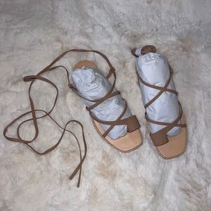 Dolce Vita lace up sandal size 6